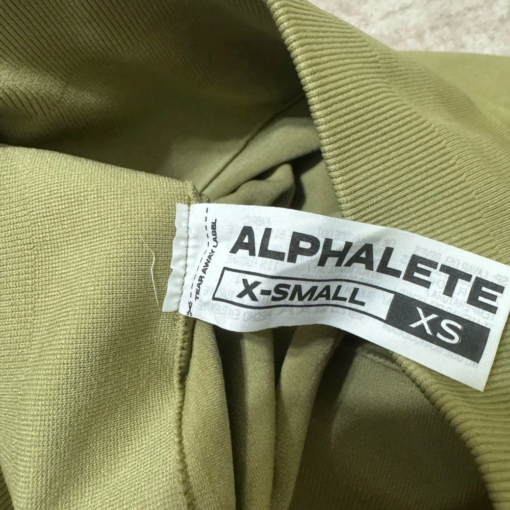 Alphalete amplify shorts size xs